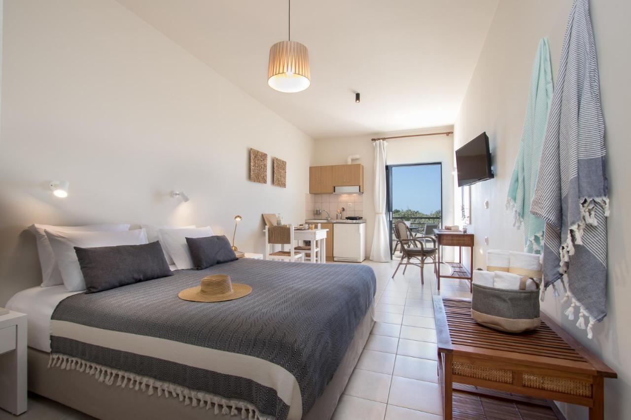 Kanso Rooms Galatas  Exterior photo