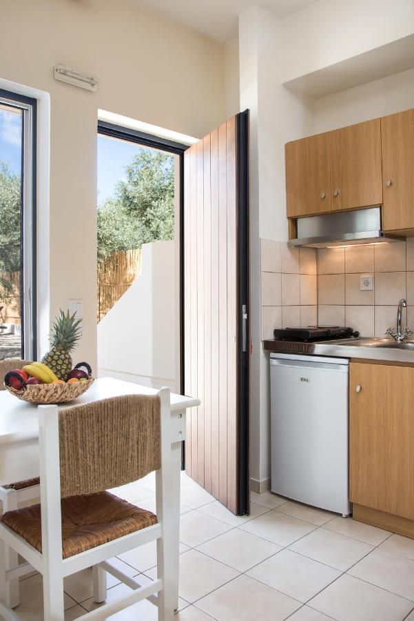 Kanso Rooms Galatas  Exterior photo