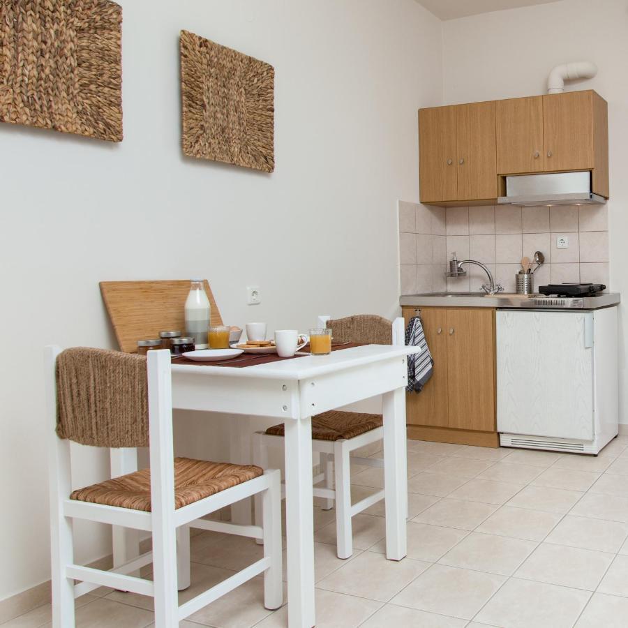 Kanso Rooms Galatas  Exterior photo